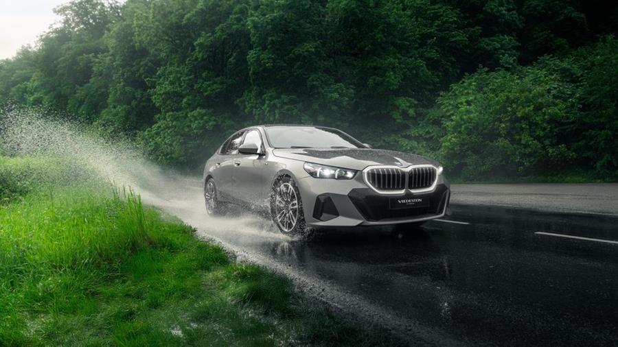 Meer dan helft onderschat remweg op nat wegdek