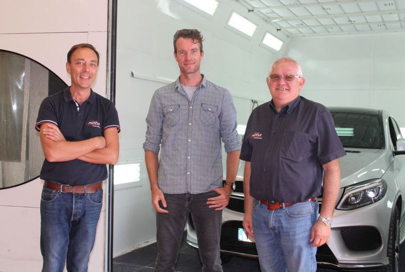 La carrosserie Polycar choisit les équipements OMIA